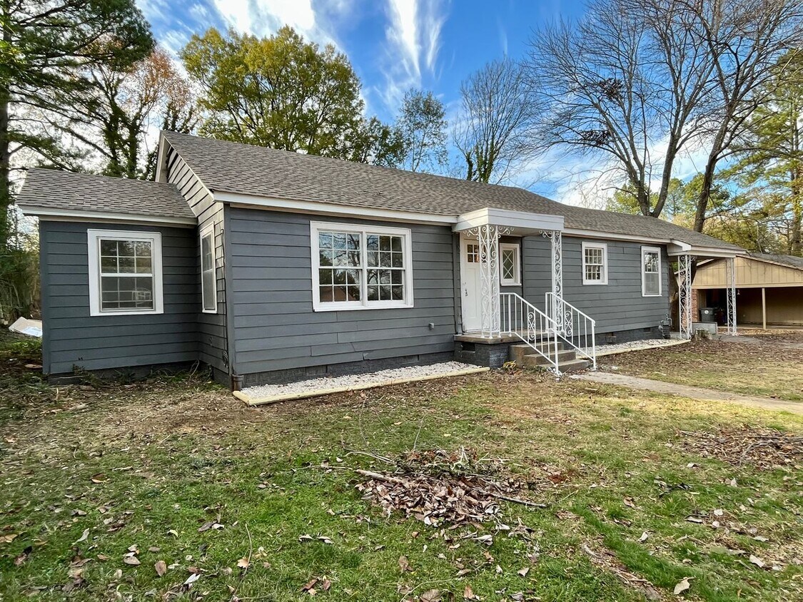 605 N Pear St, Searcy, AR 72143 House Rental in Searcy, AR