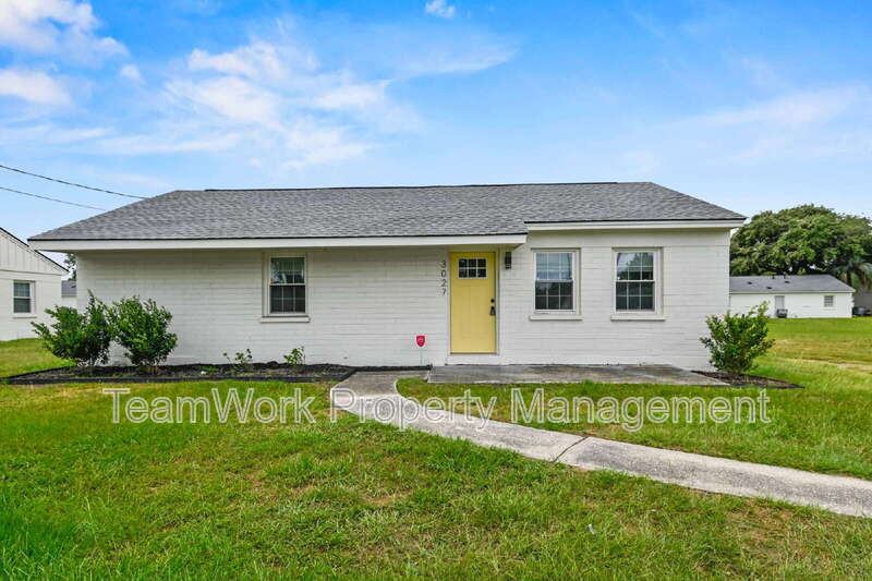 Primary Photo - 3027 Azalea Dr