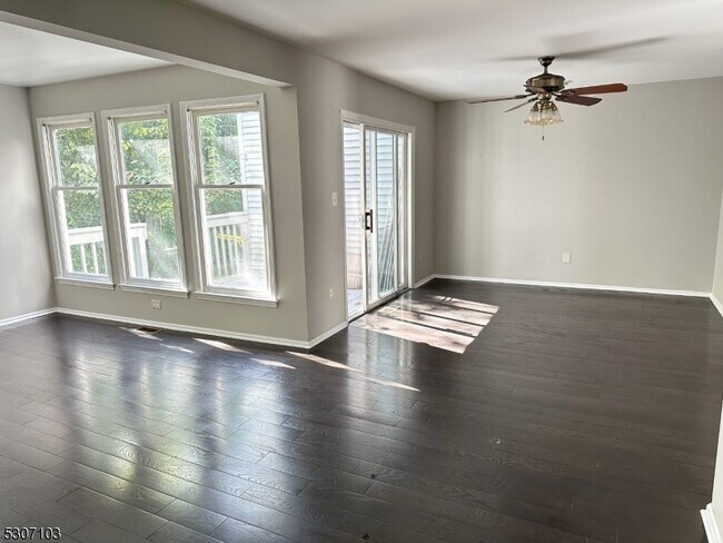 Foto del edificio - 18 Arthurs Ct