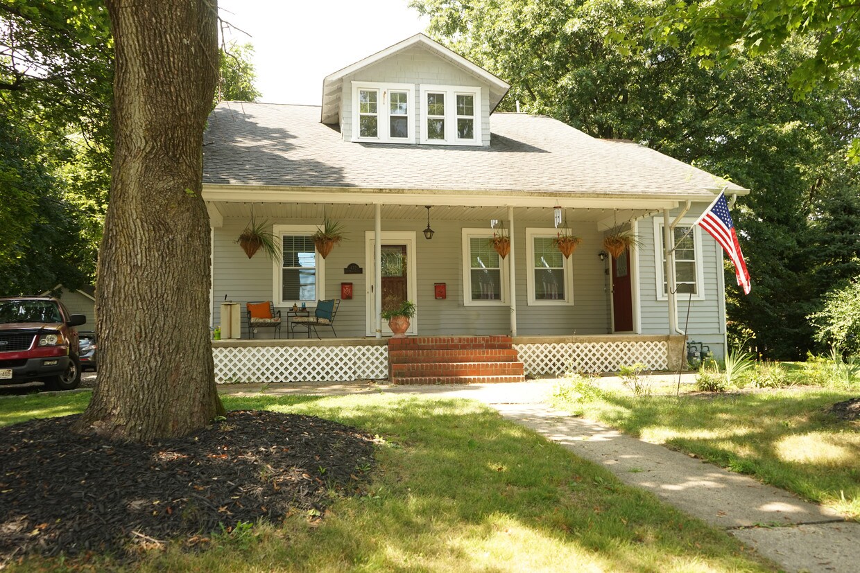 432 S Main St, Pennington, NJ 08534 Apartments in Pennington, NJ