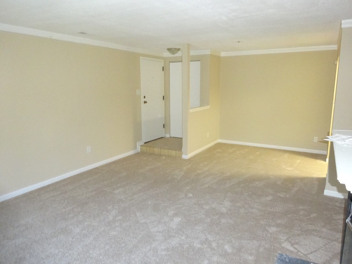 4934 Columbia Rd Unit 4, Columbia, MD 21044 Condo for Rent in