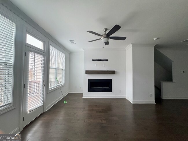 Foto del edificio - 4400 Sims Pk Overlook