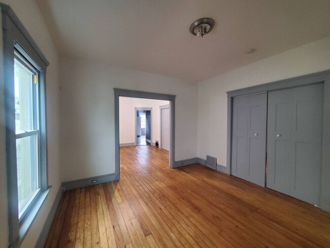 Foto del edificio - 3594 W 47th St