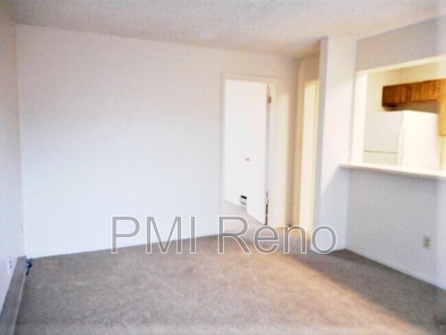 Building Photo - 1340 N Sierra St