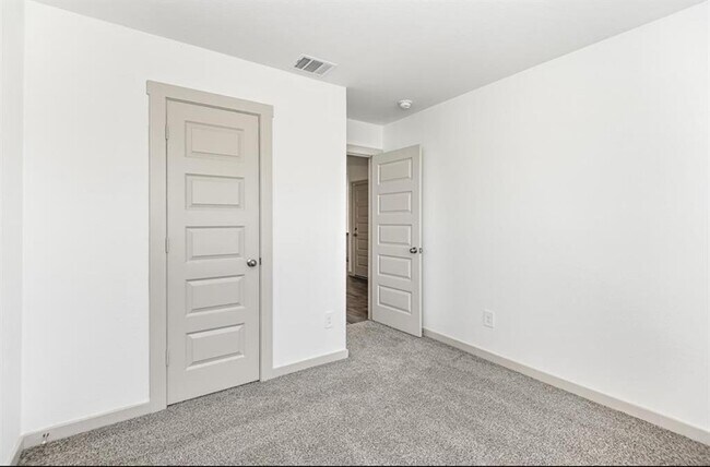 Building Photo - 602 Thunder Cloud Dr