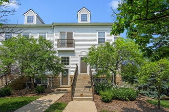 Building Photo - 1155 Freesia Ct