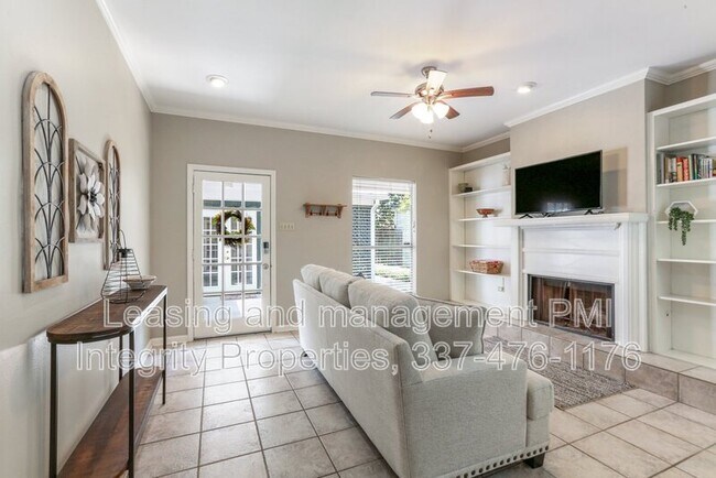Foto del edificio - 10706 Misty Hollow Ave