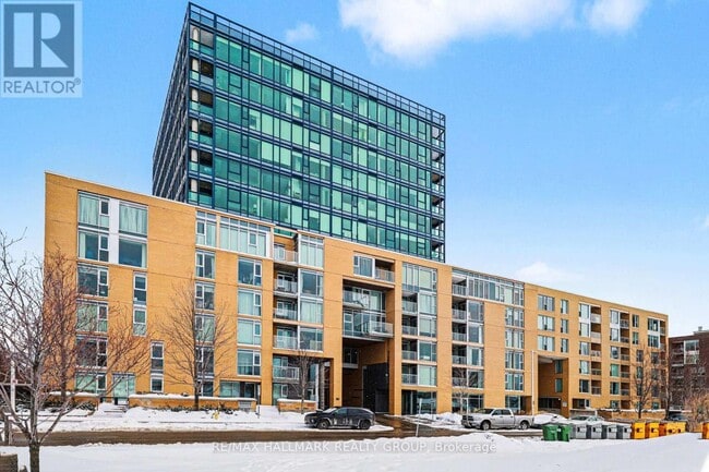 Building Photo - 250 Lett St