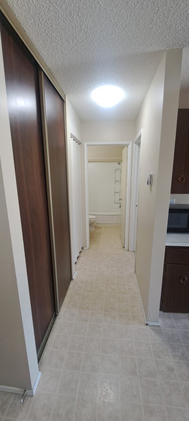 Photo du bâtiment - 4507-444 44 Ave