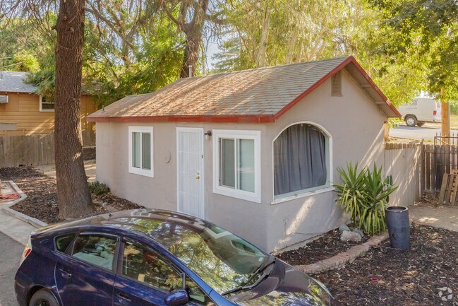 Foto del edificio - 104 4th St