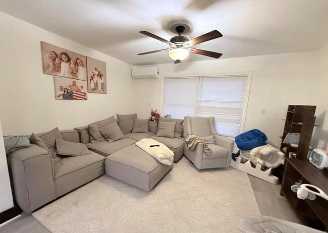 Building Photo - 334 71st St