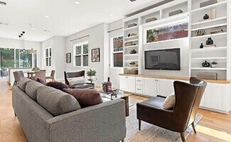 Building Photo - 1211 Cometa St