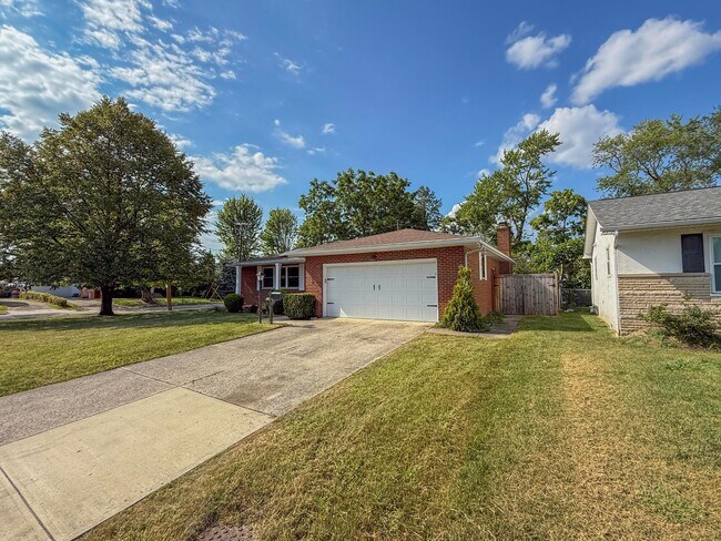 Foto del edificio - 3084 Sawyer Dr