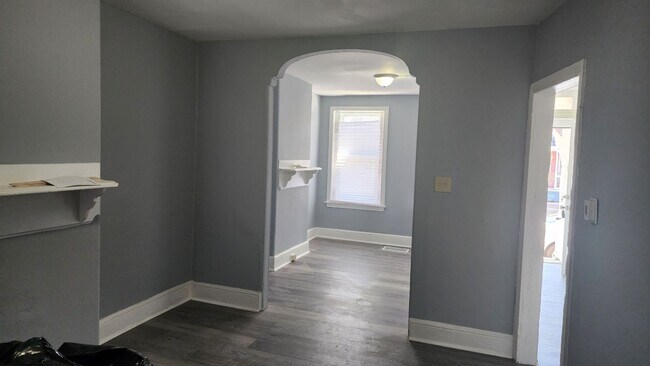 Building Photo - 3 Bedroom Townhome in Wilmington