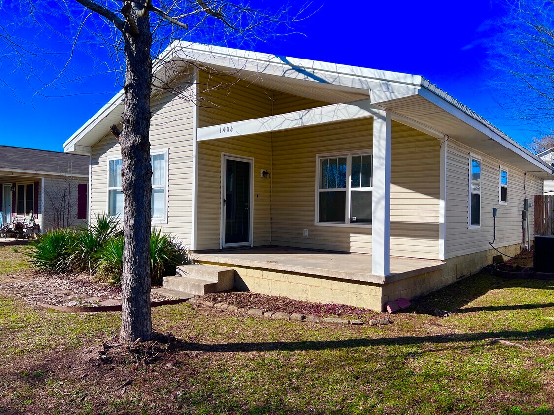 1404 Martin St, Arkadelphia, AR 71923 House Rental in Arkadelphia, AR