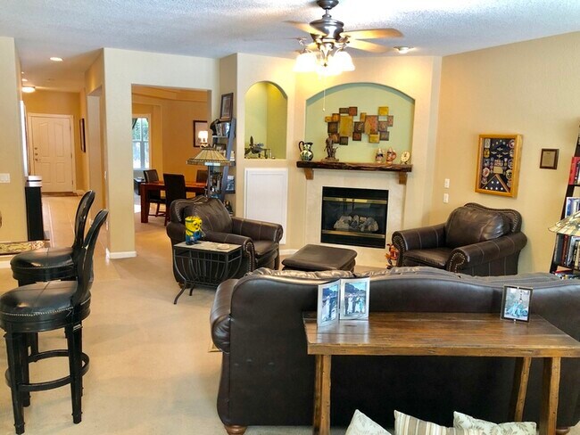 Building Photo - Beautiful Home in Aurora