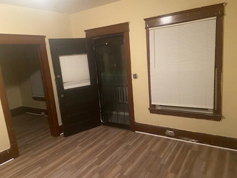 Foto del edificio - 11211 Parkview Ave