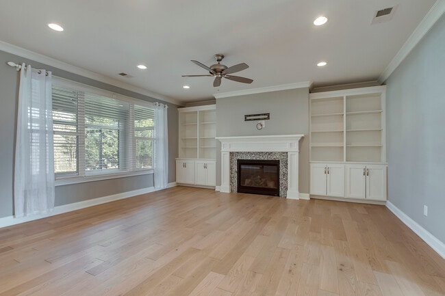 Building Photo - 122 Pocola Way