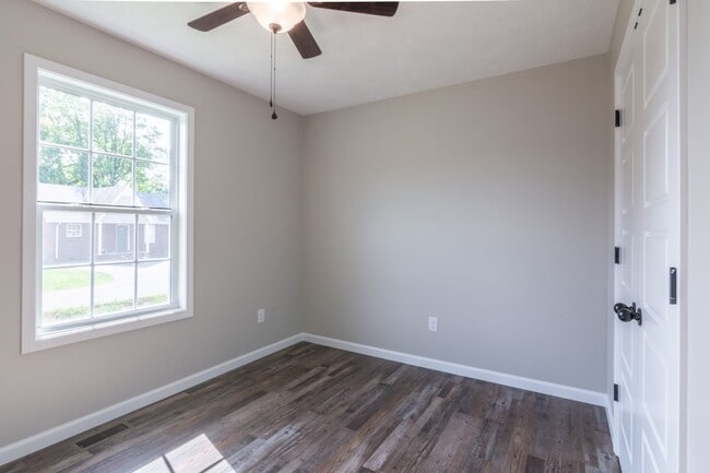 Foto del edificio - 725 Oak St