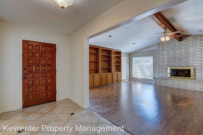Building Photo - 4 br, 2.5 bath House - 12007 Mossbrook Cove