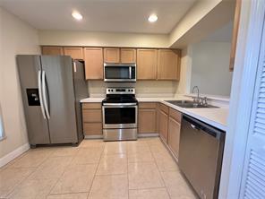 Building Photo - 13313 Fairway Glen Dr
