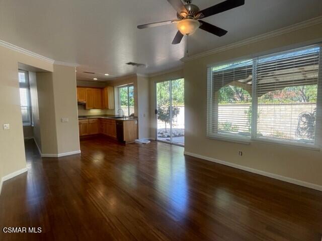 Foto del edificio - 5205 Carmento Dr