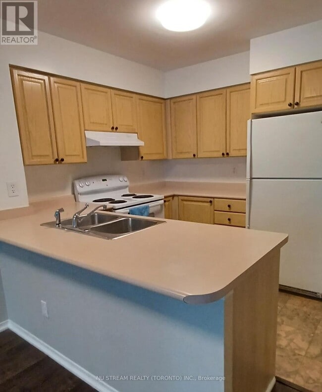 Photo du bâtiment - 750 Bay St.