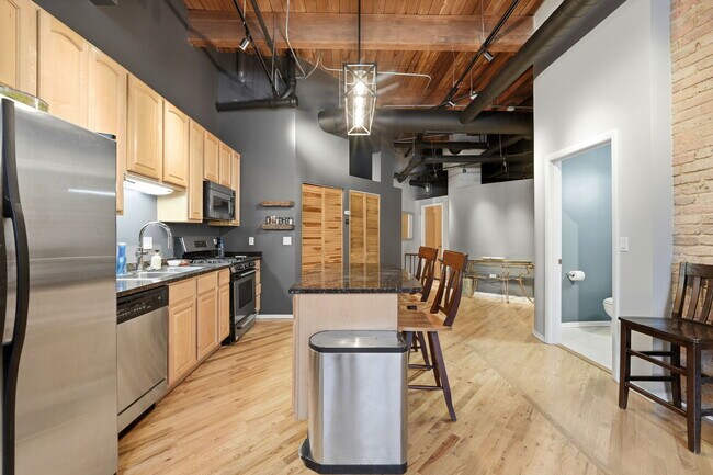 Foto del edificio - 1500 W Monroe St