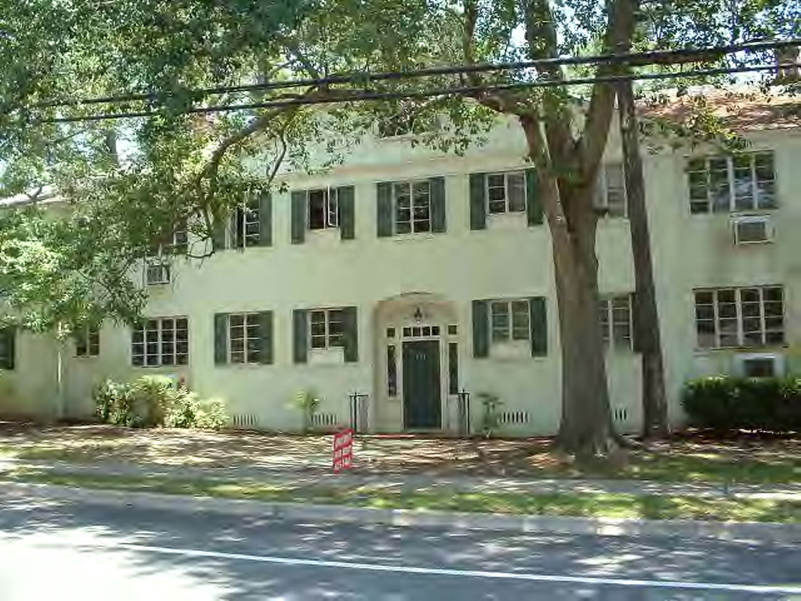 Foto principal - 111 First St