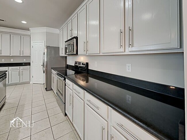 Foto del edificio - 208 Laurel Crest Way