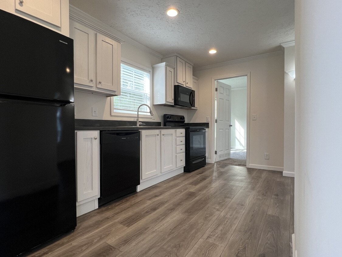 Foto principal - 178 Redwood Ln