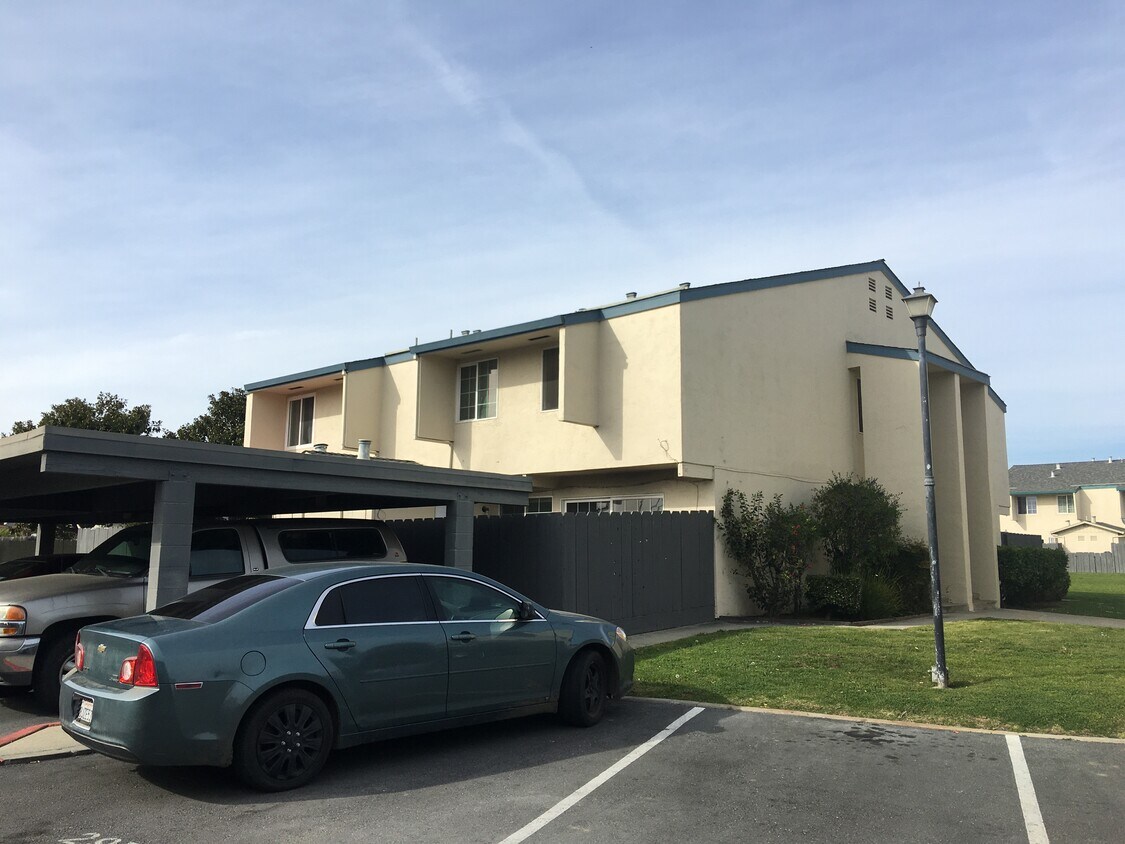 Foto principal - 273 Sunnyhills Dr