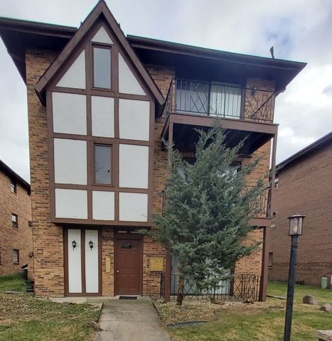 Primary Photo - 17307 Lathrop Ave