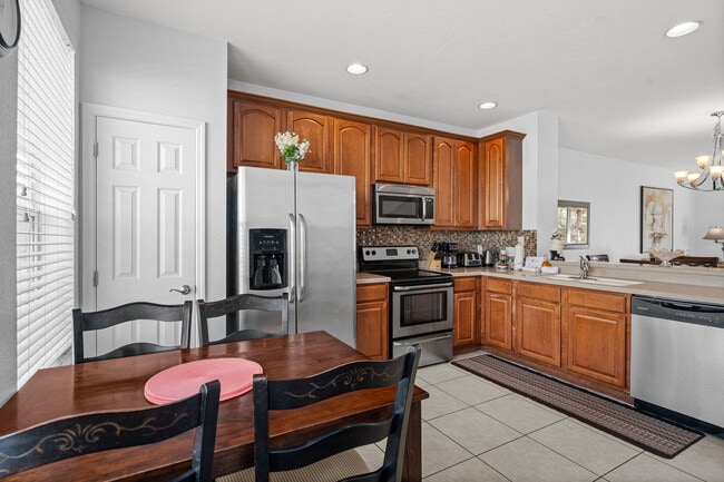 Building Photo - 8013 Cool Breeze Dr