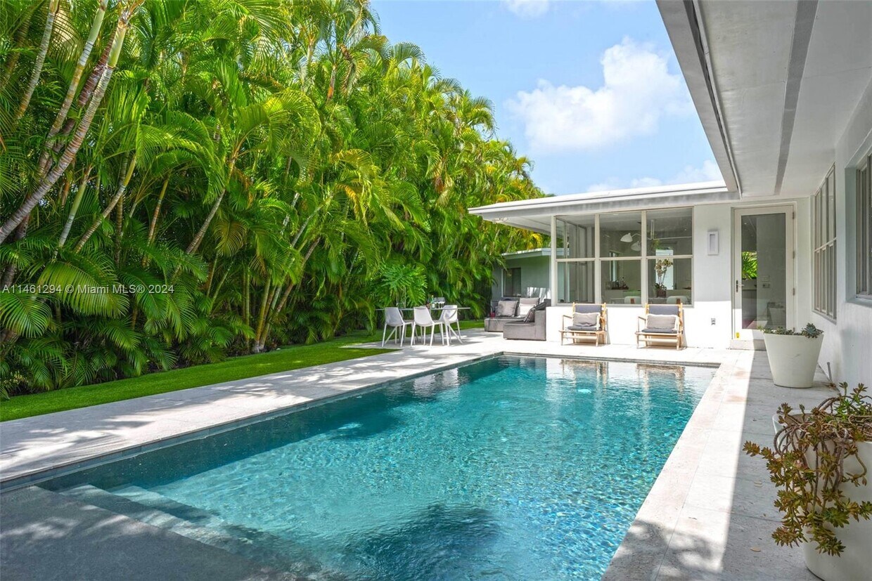 Foto principal - 3350 Flamingo Dr
