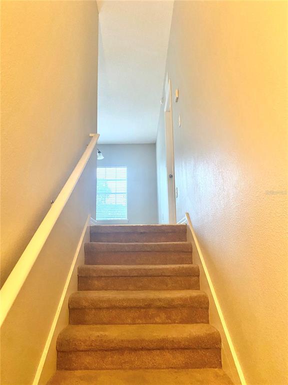 Building Photo - 1562 Scarlet Oak Loop
