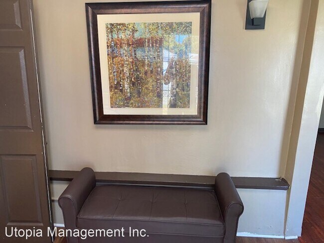 Foto del edificio - 5 br, 3 bath House - 11736 Benfield Ave.