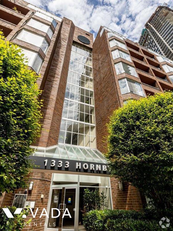 Building Photo - 1333 Hornby St