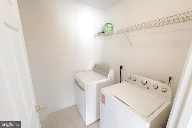 Foto del edificio - 42802 Higgs Ln