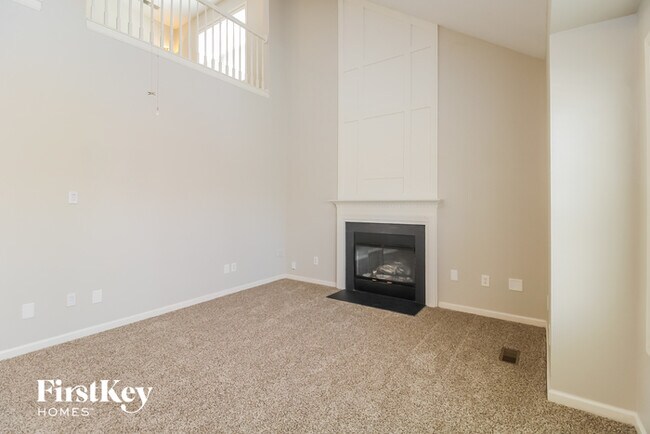 Building Photo - 2807 Grasmere Dr