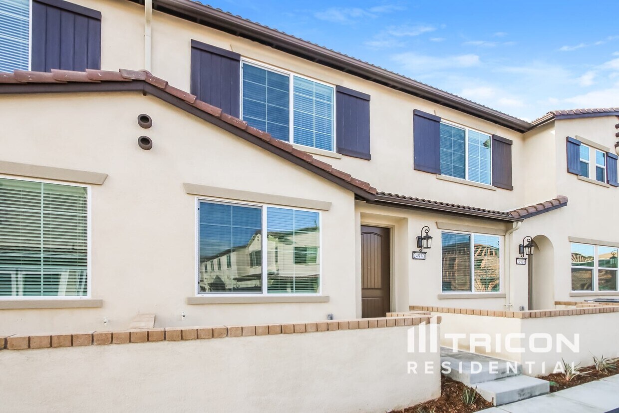 Foto principal - 24930 Padre Ct