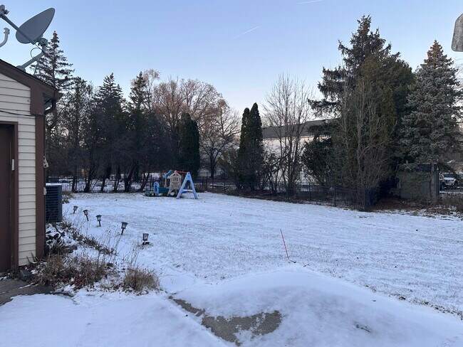 Foto del edificio - 5226 Cedarhurst Dr