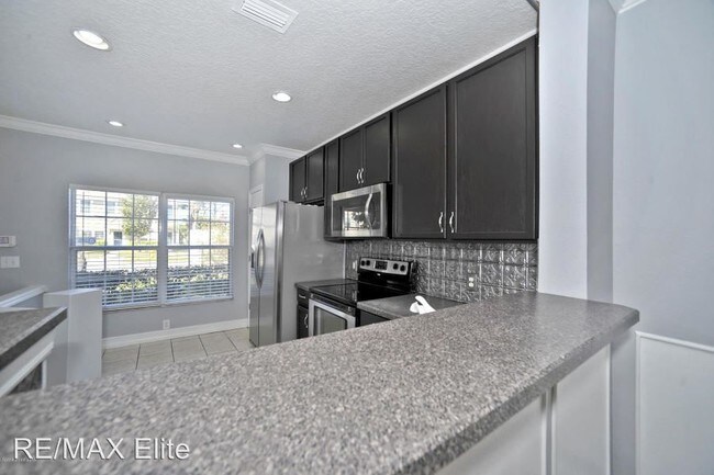 Building Photo - 1301 Hampton Park Ln