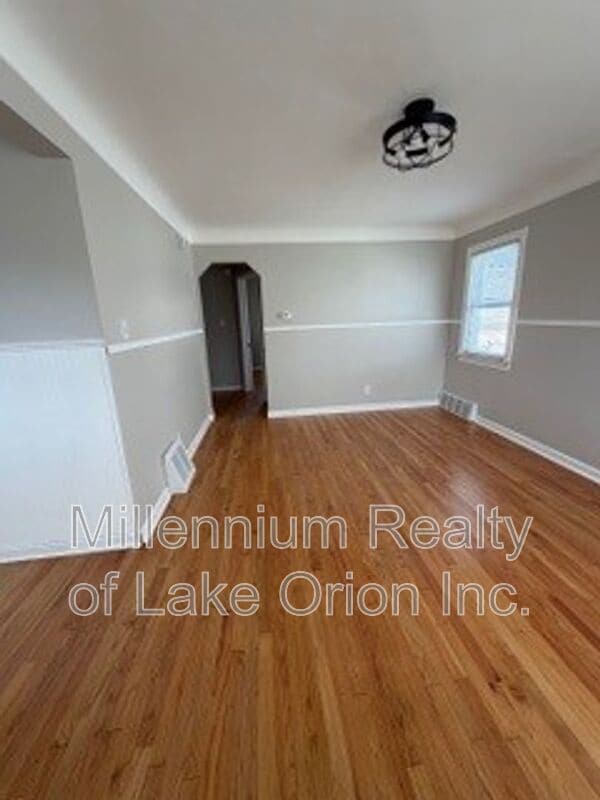 Foto del edificio - 611 E Madison Ave