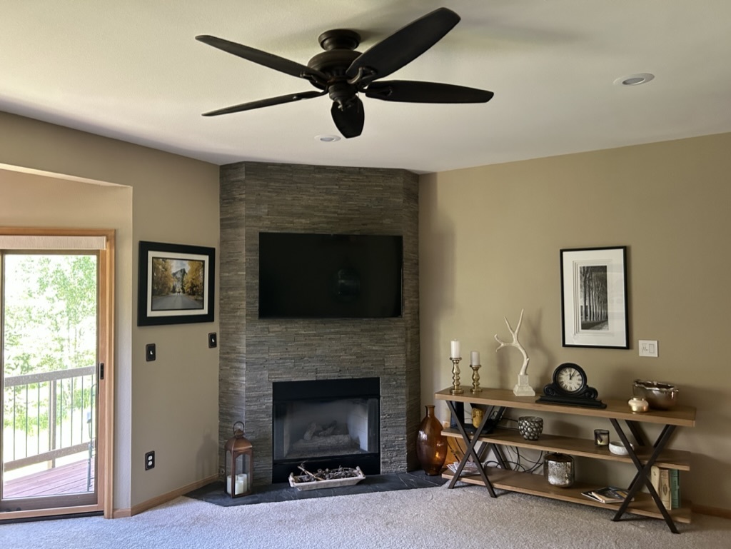 Family Room - 163 Wichita Ave