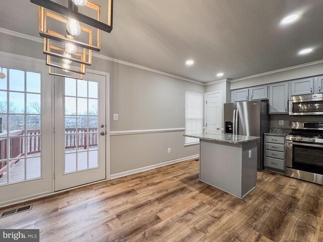 Building Photo - 6337 Littlefield Ct