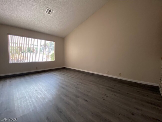 Foto del edificio - 4327 Peaceful Path Ct