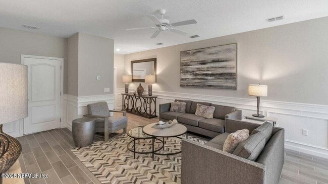 Foto del edificio - 6876 Golden Monarch Ave