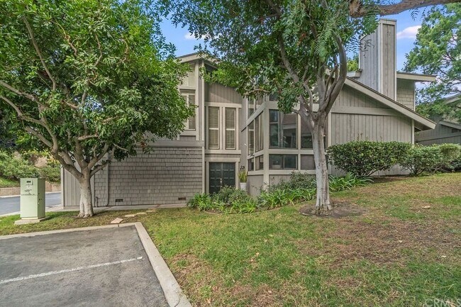Building Photo - 119 S Stonebrook Dr