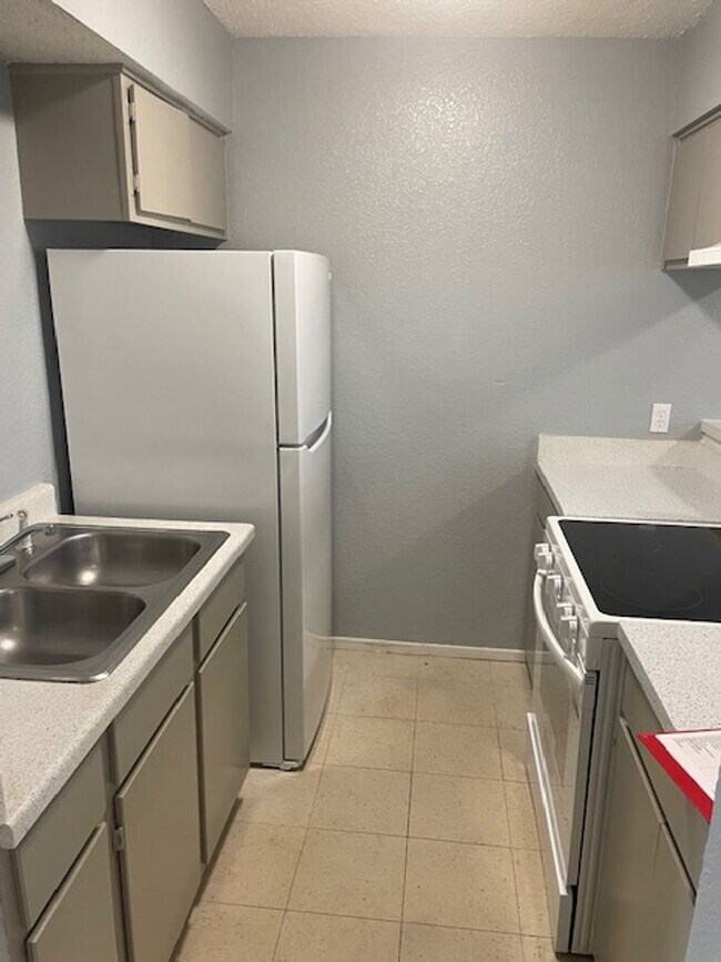 Foto del edificio - 3536 S Littlejohn Ave